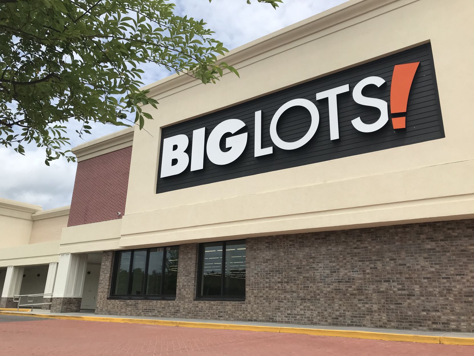 Big Lots new on Dorchester Road (copy)